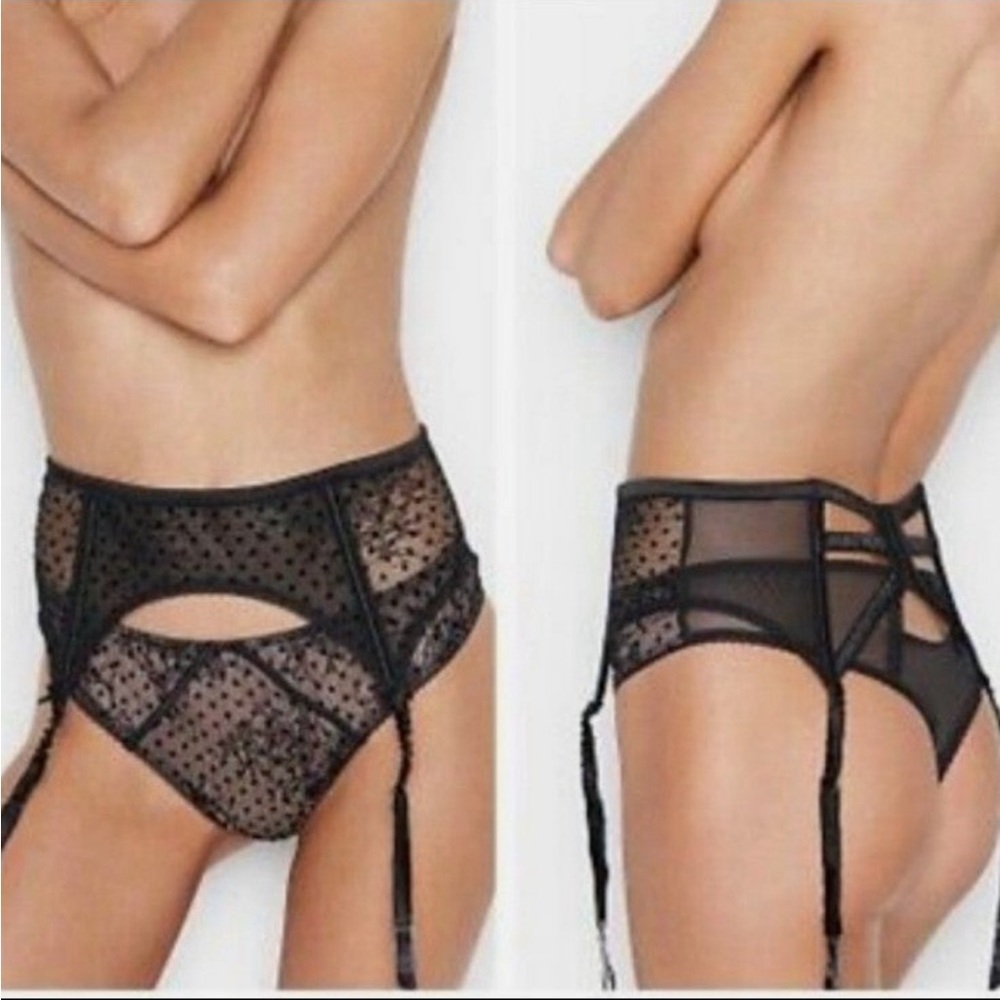 NWT VICTORIA'S SECRET Luxe Dream Angel's Black lace Garter Belt
